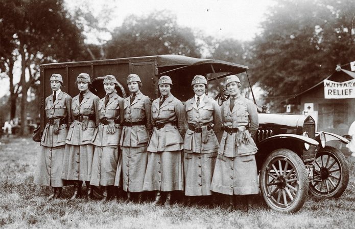 Red Cross workers at the Connecticut State Fair, 1918