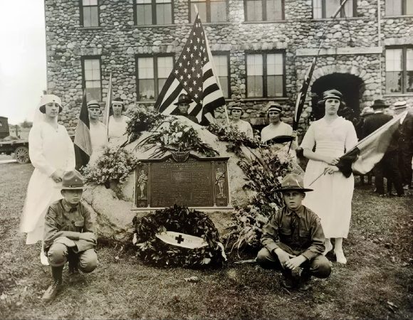 After World War I, a plaque - since stolen - reading "Rural Stamford World War for Freedom 1917-1919" was installed at the Stamford Historical Society